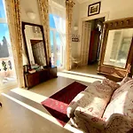 Гостевой дом Casa De Bates
