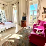 Casa De Bates 4*