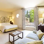Casa De Bates 4*