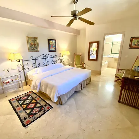 Casa De Bates 3* Motril