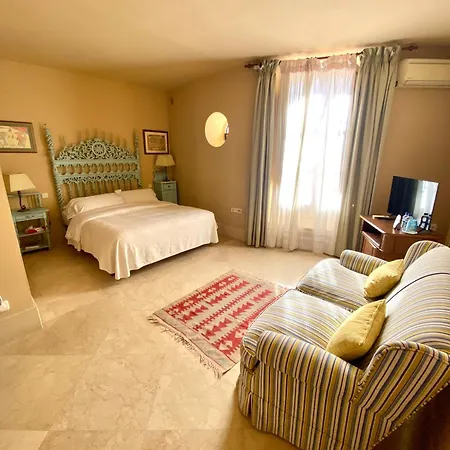 Casa De Bates Motril