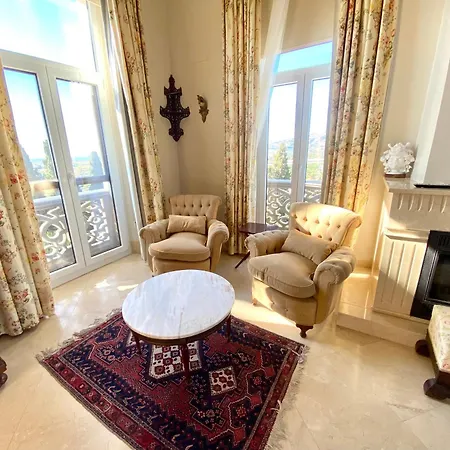 Guest house Casa De Bates 3*