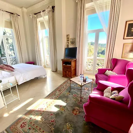 Casa De Bates 4*