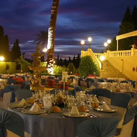 Guest house Casa De Bates 3*